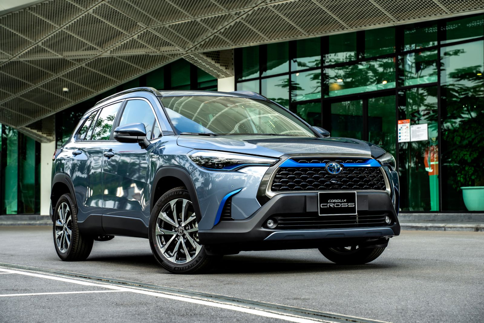 Toyota Corolla Cross 2021 Giá xe & đánh giá thông số kỹ thuật (6/2021